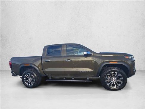 Used 2024 GMC Canyon Denali AWD/4WD image 4