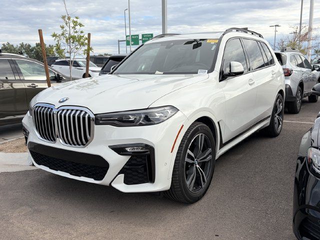 Used 2021 BMW X7 xDrive40i w/ M Sport Package AWD/4WD image 1