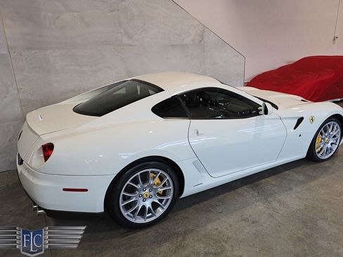 Used 2011 Ferrari 599 GTB Fiorano RWD image 17