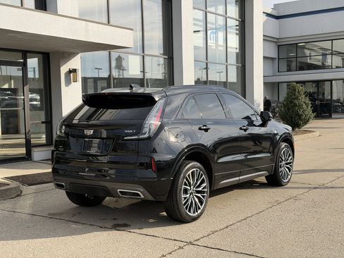 Used 2025 Cadillac XT4 Sport image 4