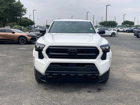 Certified 2026 Toyota Tacoma SR AWD/4WD image 2