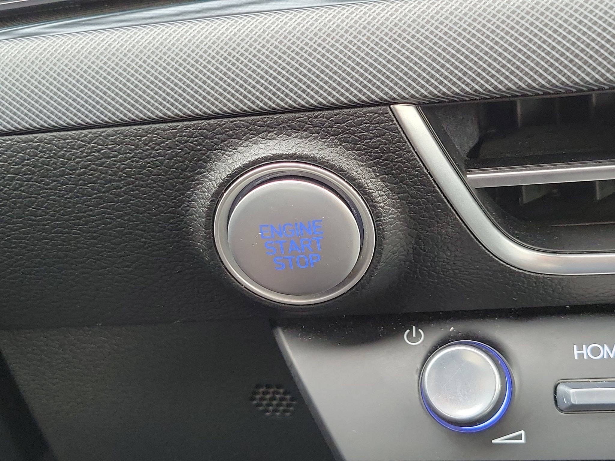 Used 2025 Hyundai Sonata SEL FWD image 16