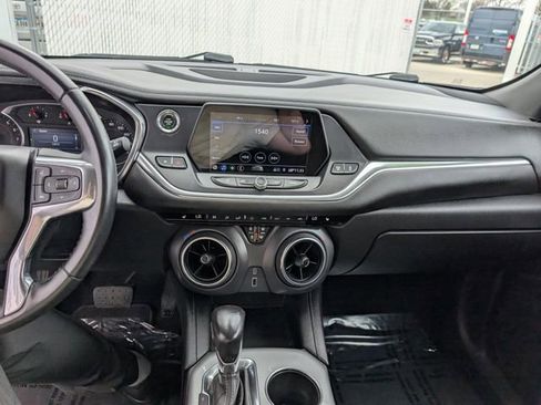 Used 2020 Chevrolet Blazer LT AWD/4WD image 3