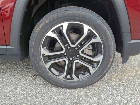 Used 2022 Jeep Compass Limited image 10