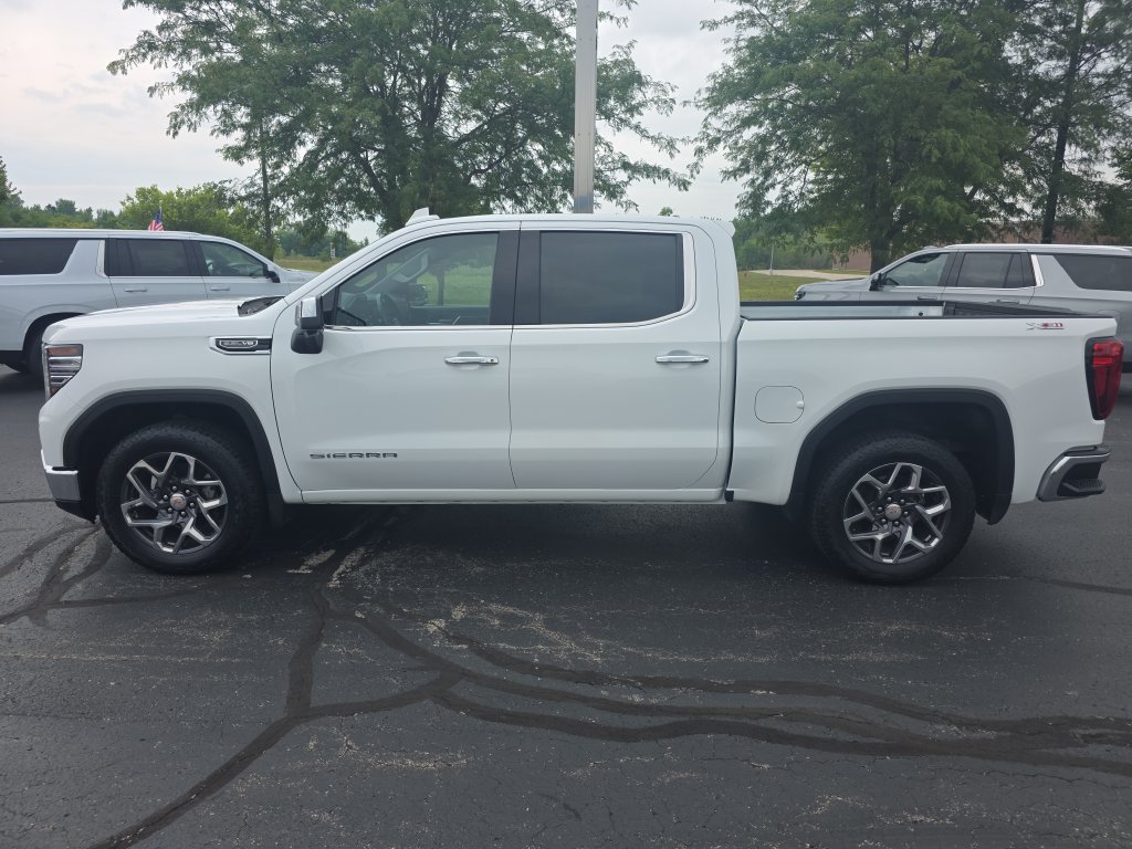 Certified 2024 GMC Sierra 1500 SLT w/ SLT Convenience Package AWD/4WD image 4