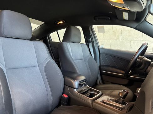 Used 2022 Dodge Charger SXT RWD image 32