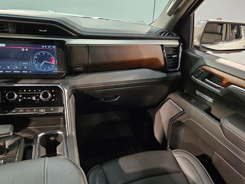 Used 2023 GMC Sierra 1500 Denali w/ Denali Reserve Package image 11