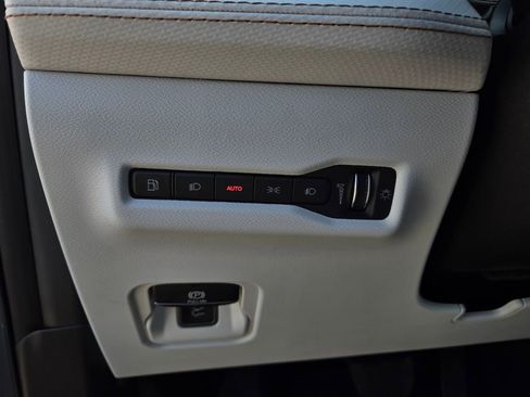 New 2026 Jeep Cherokee Limited AWD/4WD image 13