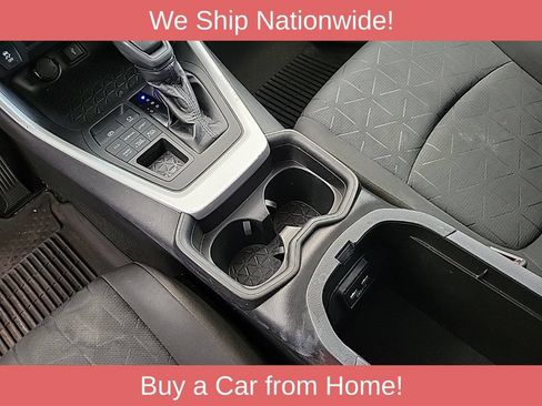 Used 2021 Toyota RAV4 XLE AWD/4WD image 9
