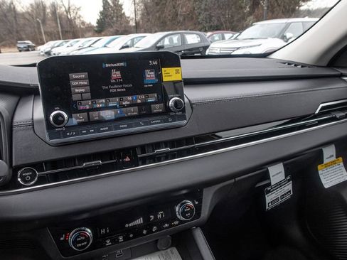 New 2025 Mitsubishi Outlander ES AWD/4WD image 30