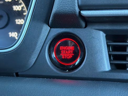 Certified 2025 Honda Pilot Sport image 21