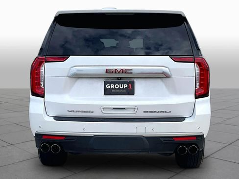 Used 2023 GMC Yukon XL Denali AWD/4WD image 5