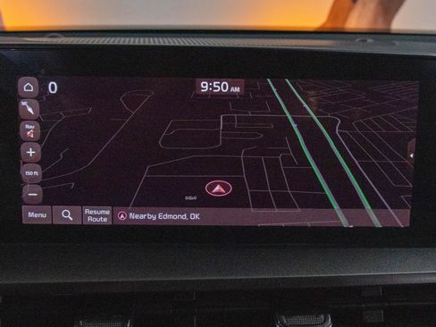 Used 2025 Kia Telluride S image 5