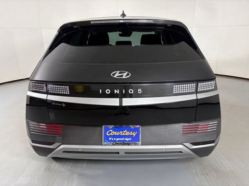 Used 2024 Hyundai Ioniq 5 SEL RWD image 14