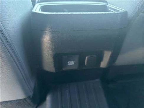 Used 2025 Toyota Tacoma TRD Sport AWD/4WD image 22