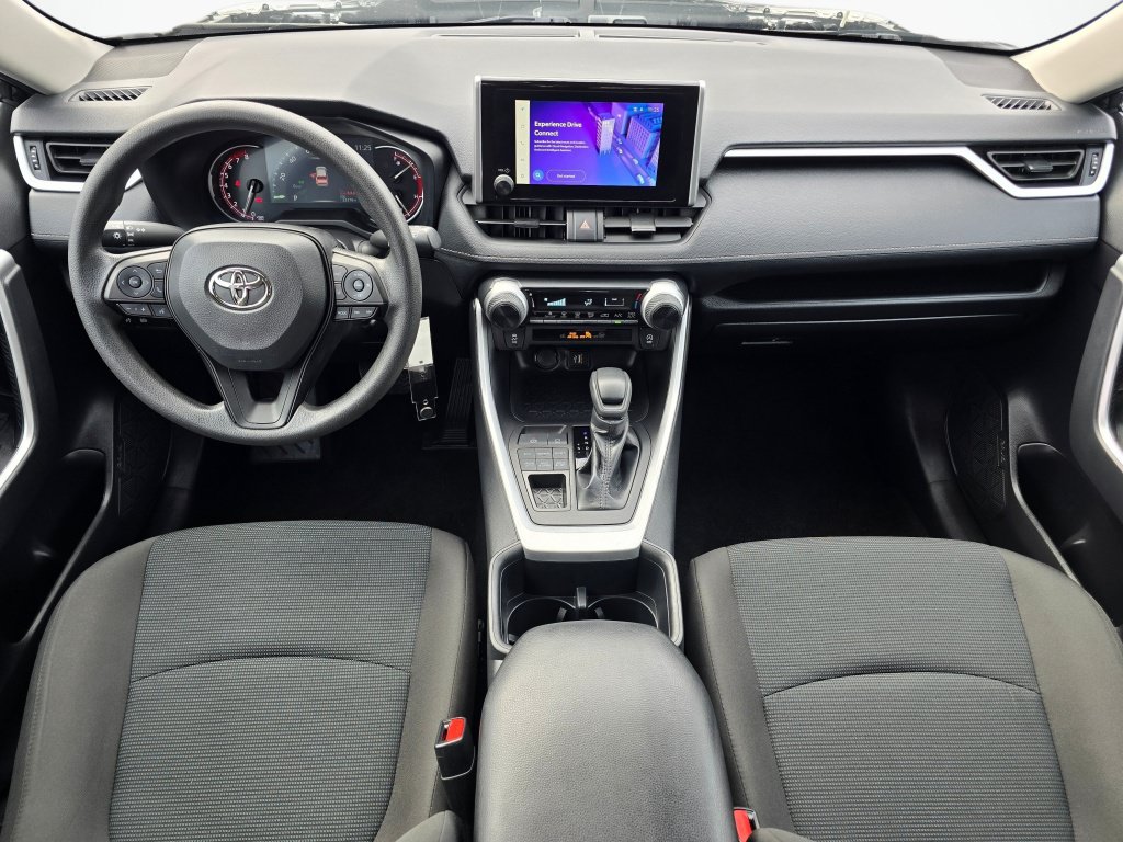 Used 2025 Toyota RAV4 LE AWD/4WD image 17