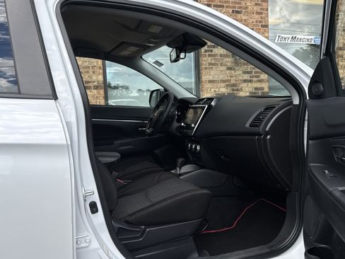 Used 2024 Mitsubishi Outlander Sport AWD image 15