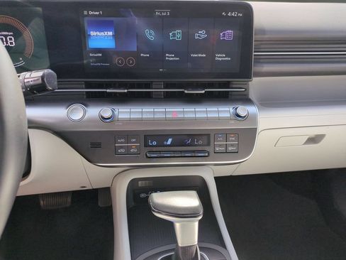 Used 2025 Hyundai Kona SEL FWD image 18
