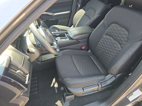 Used 2023 Nissan Pathfinder S FWD image 19