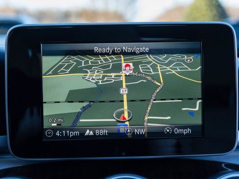 Used 2015 Mercedes-Benz C 300 Sedan image 18