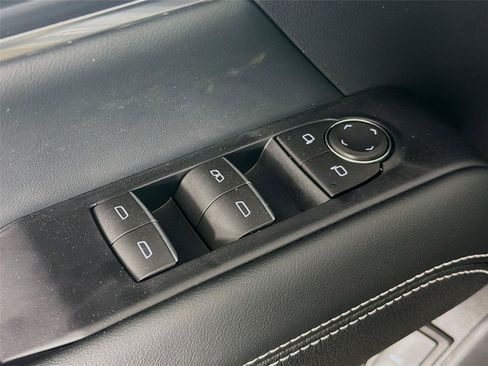Used 2026 GMC Terrain Denali AWD/4WD image 24