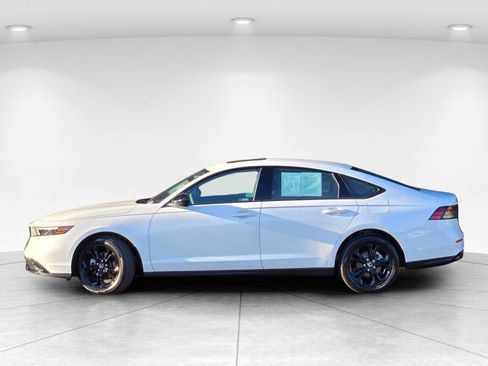 Used 2025 Honda Accord SE image 5