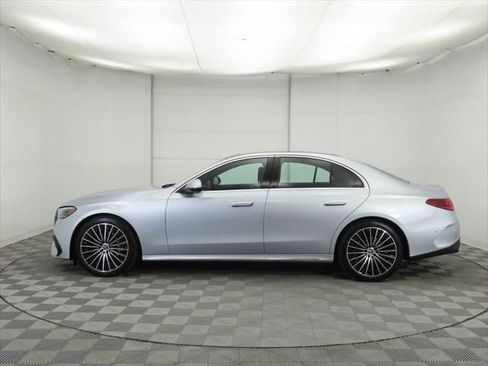 New 2026 Mercedes-Benz E 350 4MATIC Sedan image 8