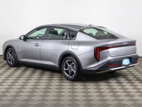 Used 2025 Kia K4 FWD image 8
