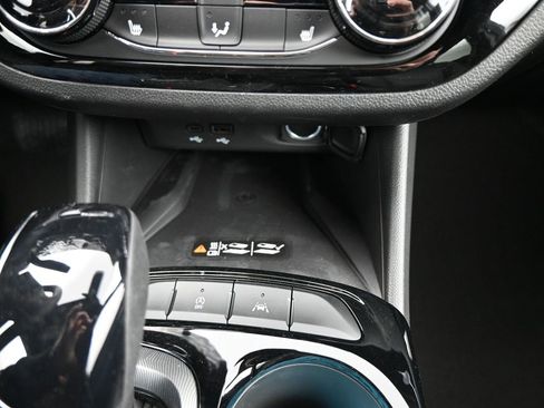 New 2026 Buick Envista Sport Touring image 18