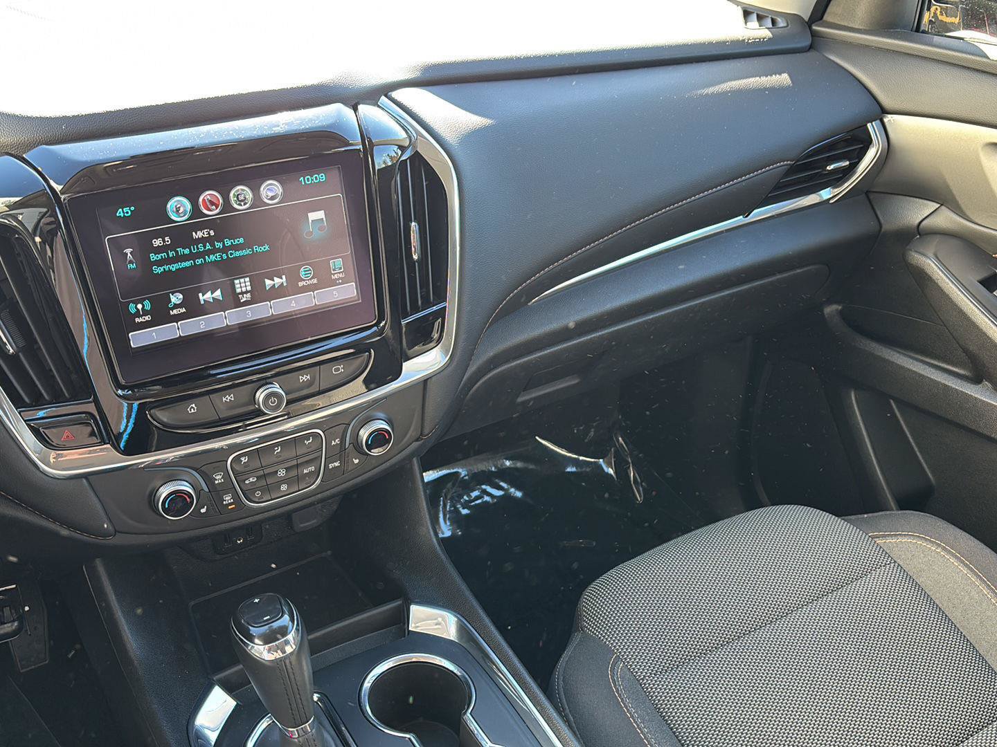 Used 2018 Chevrolet Traverse LT w/ LPO, Floor Liner Package AWD/4WD image 14