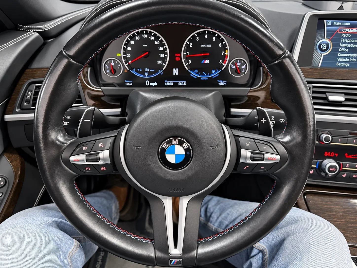 Used 2013 BMW M6 Convertible RWD image 25