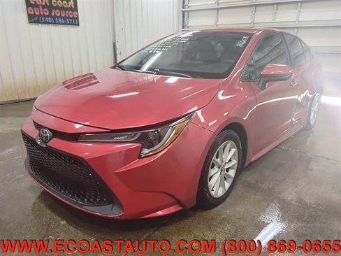 Used 2020 Toyota Corolla LE w/ LE Premium Package FWD image 1