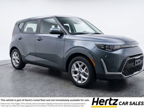 Used 2025 Kia Soul LX w/ LX Technology Package FWD image 1