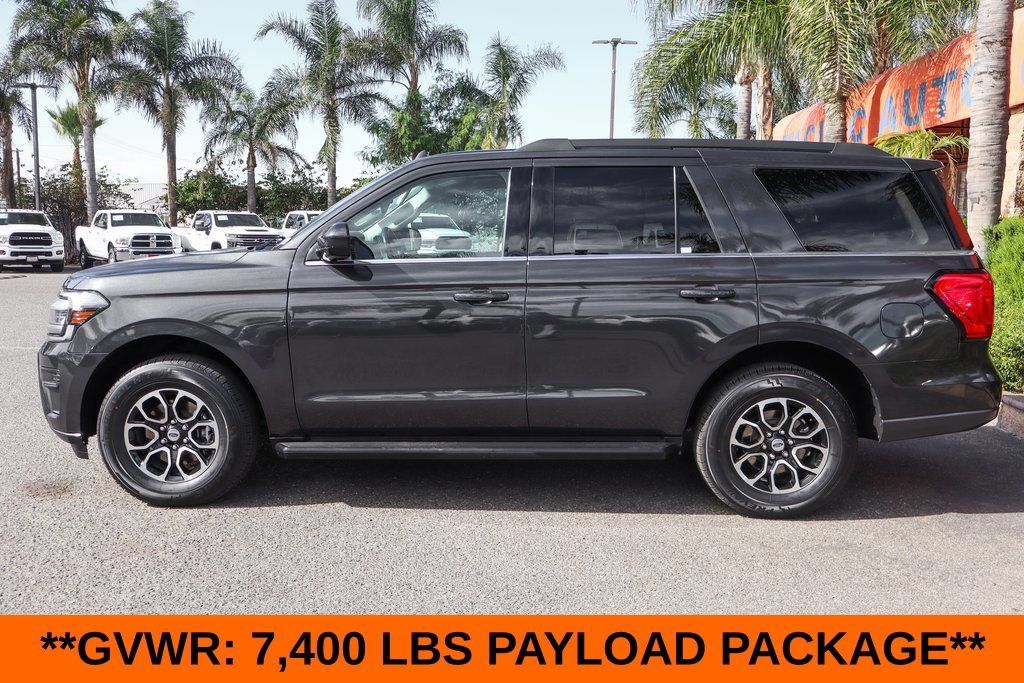 Used 2022 Ford Expedition XLT AWD/4WD image 5