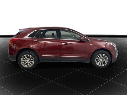Used 2018 Cadillac XT5 Luxury image 6