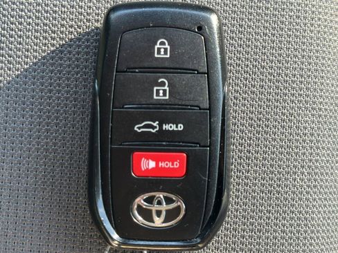 Used 2025 Toyota Corolla LE w/ Convenience Package FWD image 22