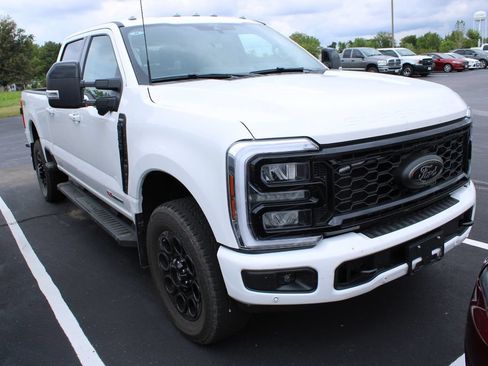 Used 2025 Ford F350 Lariat w/ Lariat Ultimate Package AWD/4WD image 2