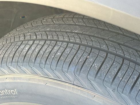 New 2026 Nissan Rogue SV image 10