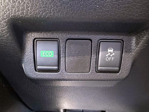 Used 2019 Nissan Sentra SV FWD image 16