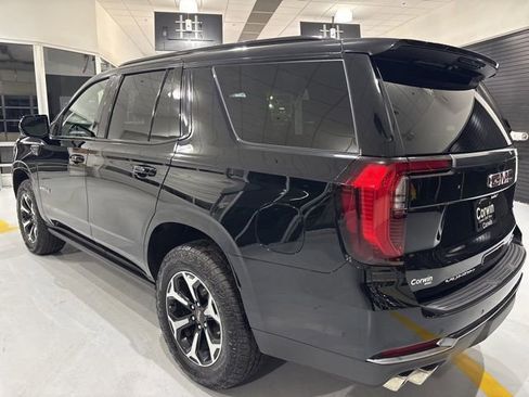 Used 2025 GMC Yukon AT4 w/ AT4 Premium Plus Package image 4