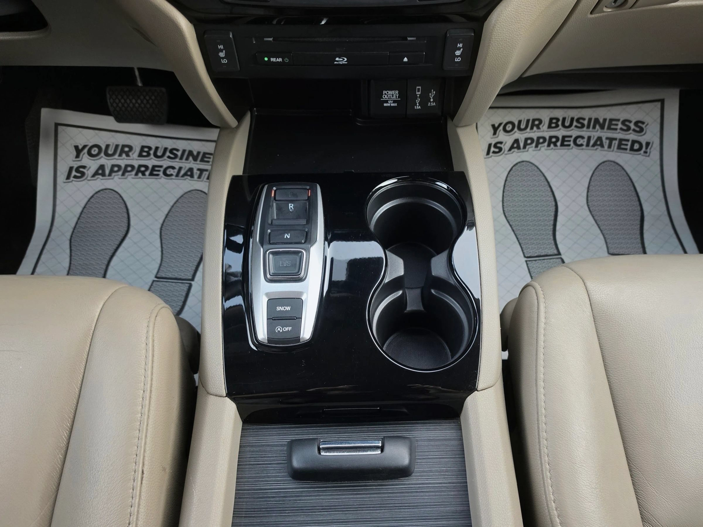 Used 2018 Honda Pilot Touring image 32