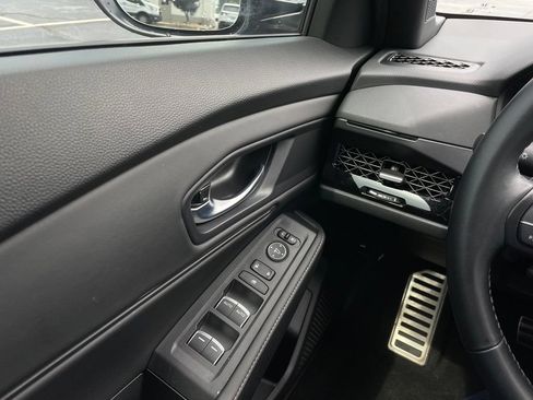 Used 2025 Honda Accord Sport image 22