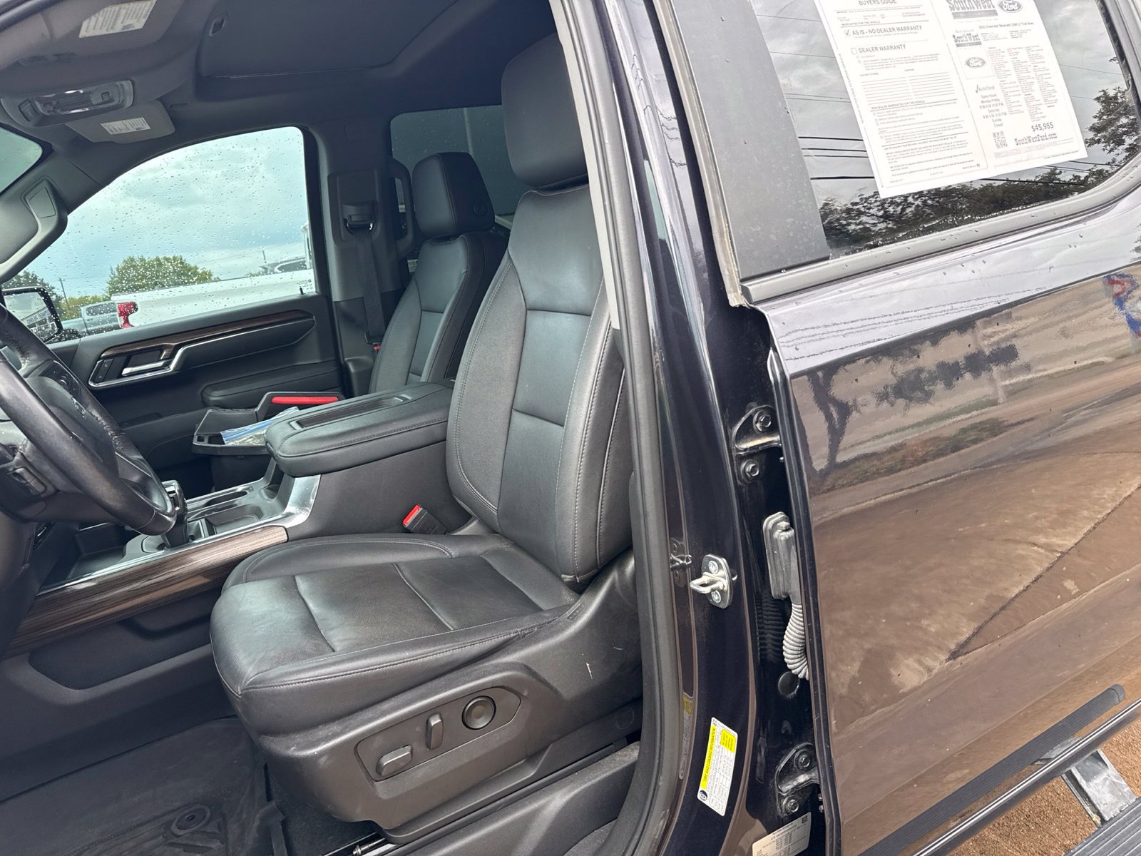 Used 2022 Chevrolet Silverado 1500 LT Trail Boss w/ Convenience Package II AWD/4WD image 11