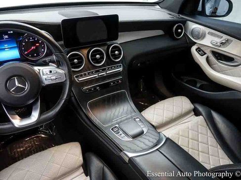 Used 2021 Mercedes-Benz GLC 300 4MATIC image 17