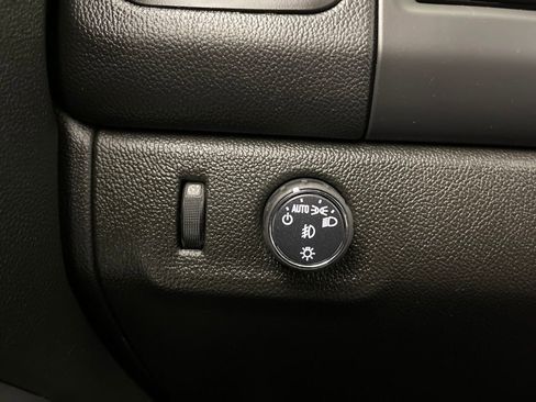 Used 2022 Chevrolet Colorado LT w/ Redline Special Edition image 28