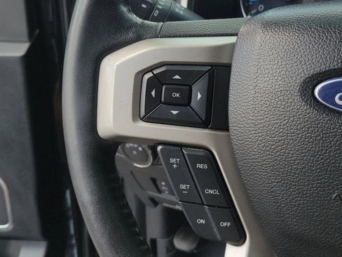 Used 2017 Ford F250 Lariat w/ FX4 Off-Road Package image 29