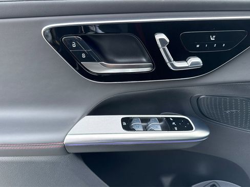 New 2025 Mercedes-Benz GLC 43 AMG 4MATIC Coupe image 11