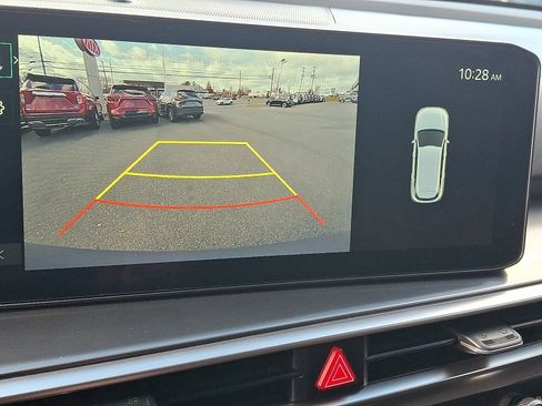 Used 2024 Kia Sorento S image 19