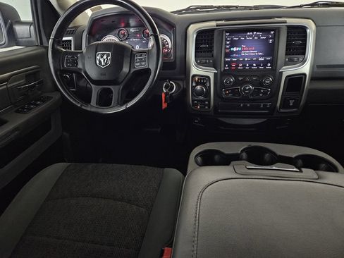 Used 2019 RAM 1500 Big Horn AWD/4WD image 9