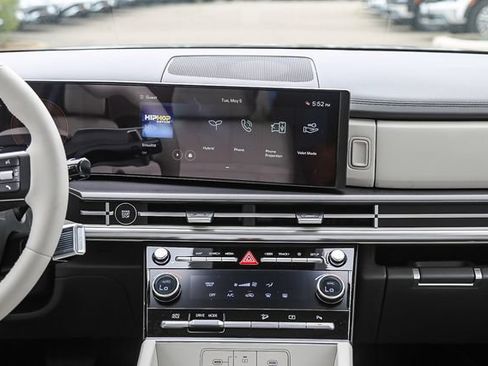 New 2026 Hyundai Santa Fe SE FWD image 14
